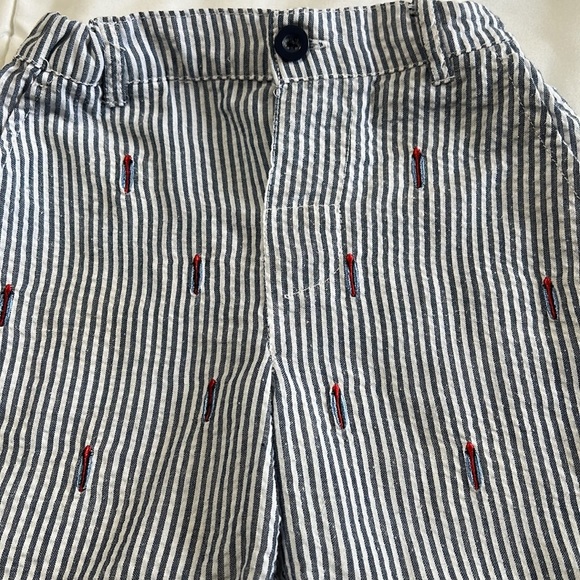 Crown & Ivy Blue & White Striped Baby Shorts 12 Mos - Picture 2 of 5